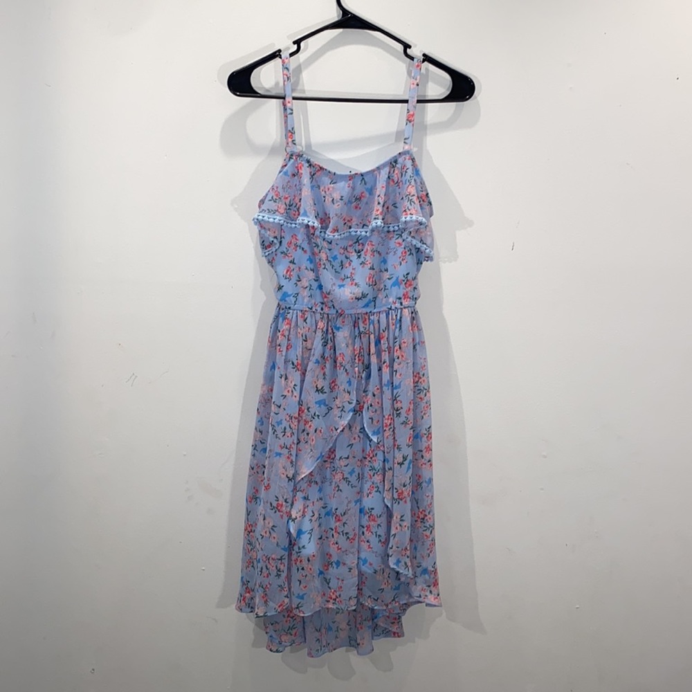 Sun dress with flowing layers. D-Signed